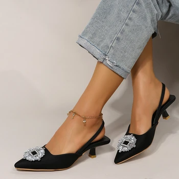 JIESHAO 2023, Новая женская обувь с острым носком, мелкая, телесного цвета, Розовые туфли с бриллиантами, женские туфли на низком каблуке с ремешками сзади